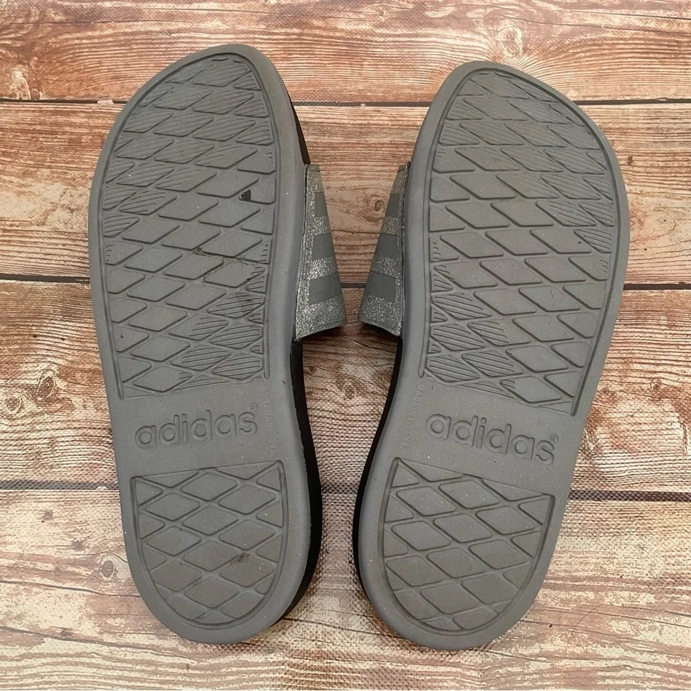 Adidas Girl slide sandals black silver size 2
